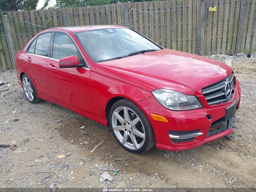 2014 Mercedes-benz C-klasse VIN WDDGF4HB7EA952771 IAAI salvage auction — FRONT END, Clear (Virginia), sold $1,300 on 2026-07-06 (photo 1)