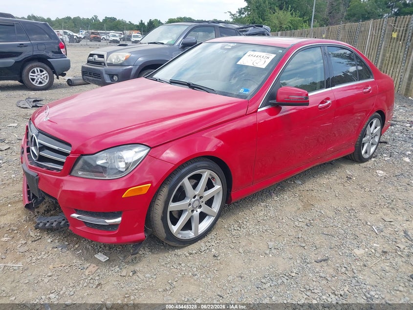 2014 Mercedes-benz C-klasse VIN WDDGF4HB7EA952771 IAAI salvage auction — FRONT END, Clear (Virginia), sold $1,300 on 2026-07-06 (photo 2)
