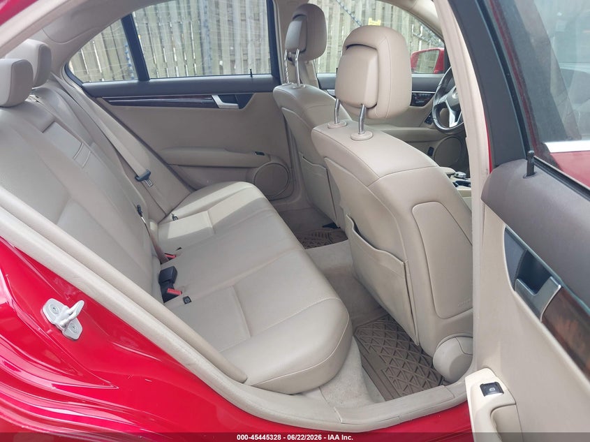 2014 Mercedes-benz C-klasse VIN WDDGF4HB7EA952771 IAAI salvage auction — FRONT END, Clear (Virginia), sold $1,300 on 2026-07-06 (photo 8)
