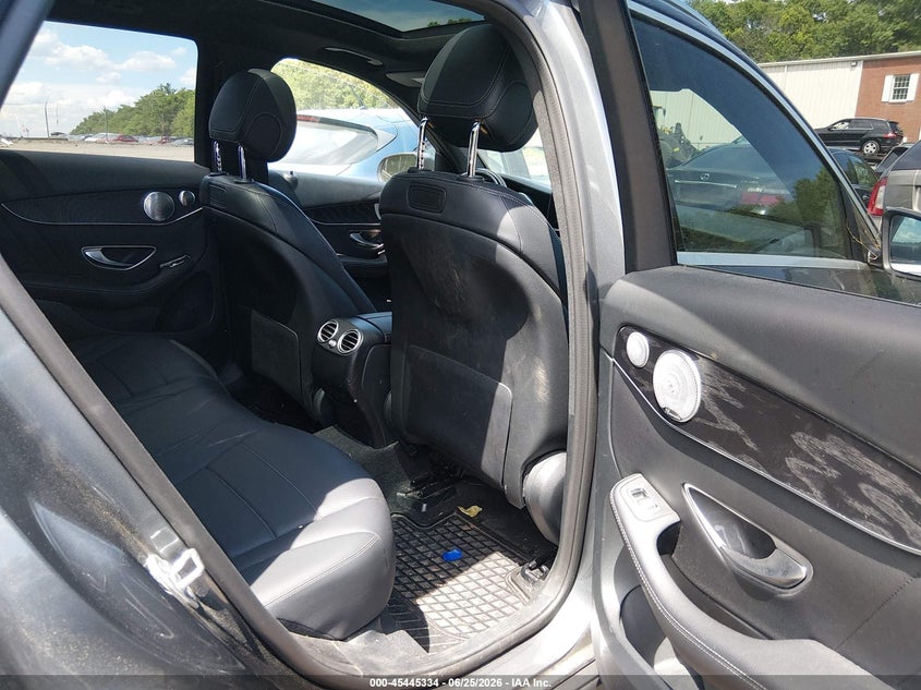 2018 Mercedes-benz Glc VIN WDC0G4KB4JV067359 IAAI salvage auction — FRONT END, Salvage (Massachusetts), sold $12,200 on 2026-07-19 (photo 8)