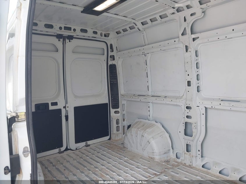 2025 Ram Promaster city VIN 3C6LRVCG9SE513256 IAAI salvage auction — HAIL, Enterprise Vehicles Clear Only (Oklahoma), sold $21,500 on 2026-07-29 (photo 8)