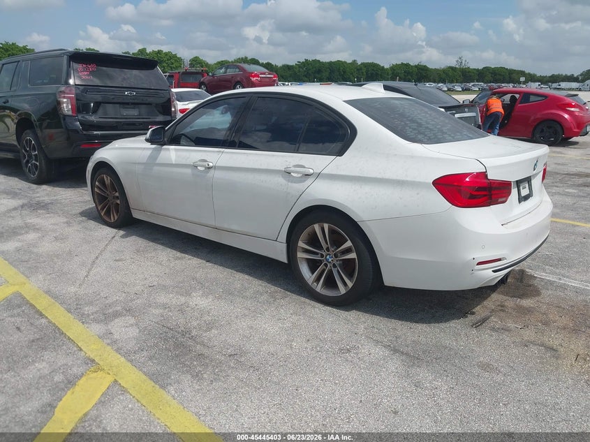 2016 BMW 3er VIN WBA8E9G53GNU30366 IAAI salvage auction — NORMAL WEAR, Clear (Florida), sold $375 on 2026-07-09 (photo 3)