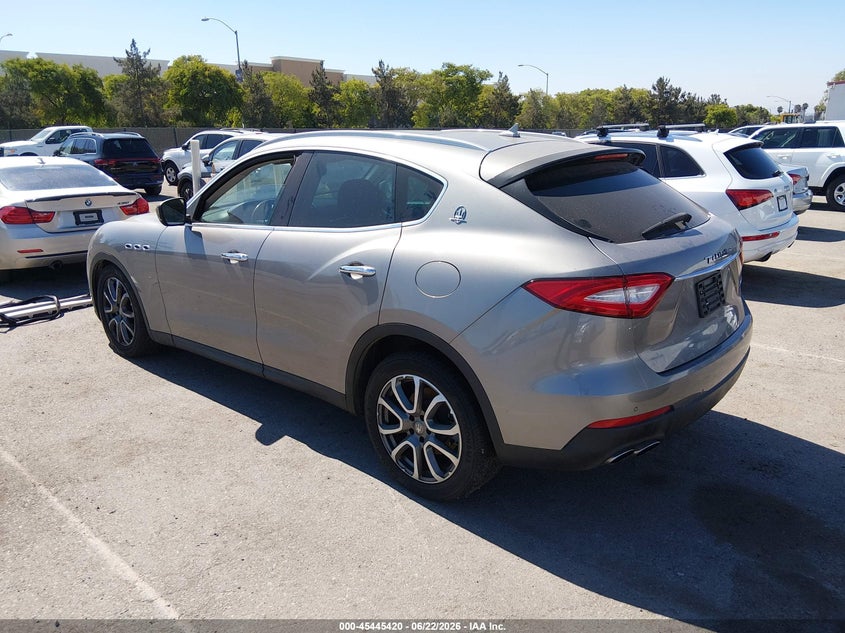 2017 Maserati Levante VIN ZN661XUA0HX207170 IAAI salvage auction — FRONT END, Salvage Title, sold $0 on 2026-09-14 (photo 3)