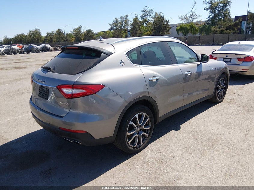 2017 Maserati Levante VIN ZN661XUA0HX207170 IAAI salvage auction — FRONT END, Salvage Title, sold $0 on 2026-09-14 (photo 4)