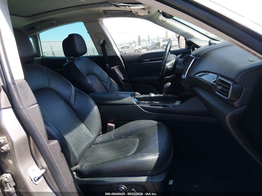 2017 Maserati Levante VIN ZN661XUA0HX207170 IAAI salvage auction — FRONT END, Salvage Title, sold $0 on 2026-09-14 (photo 5)