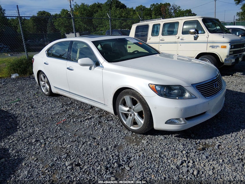 2008 Lexus Ls 460 VIN JTHGL46F185032994 IAAI salvage auction — UNKNOWN, Salvage (West Virginia), sold $925 on 2026-07-29 (photo 1)
