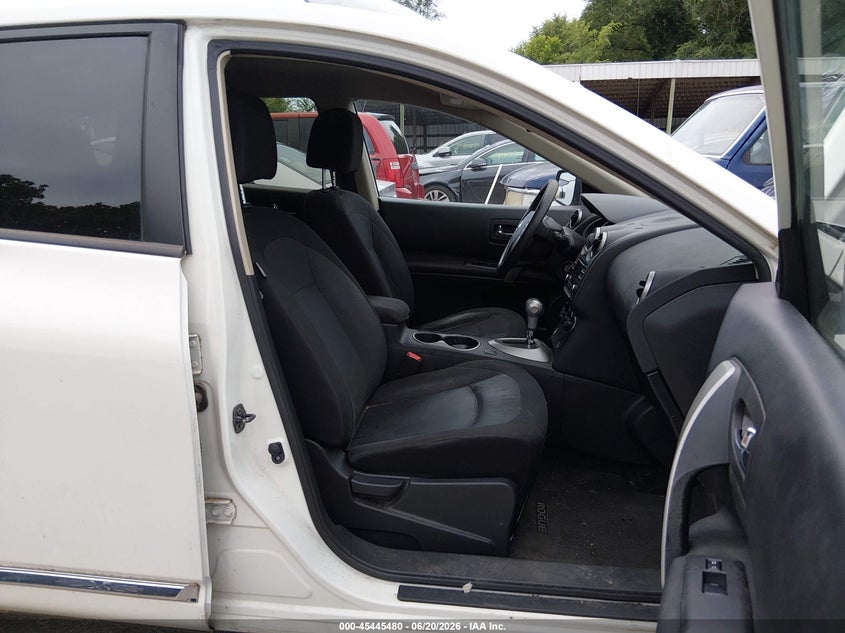 2015 Nissan Rogue VIN JN8AS5MT6FW156523 IAAI salvage auction — NORMAL WEAR, Clear (Kansas), sold $625 on 2026-07-29 (photo 5)