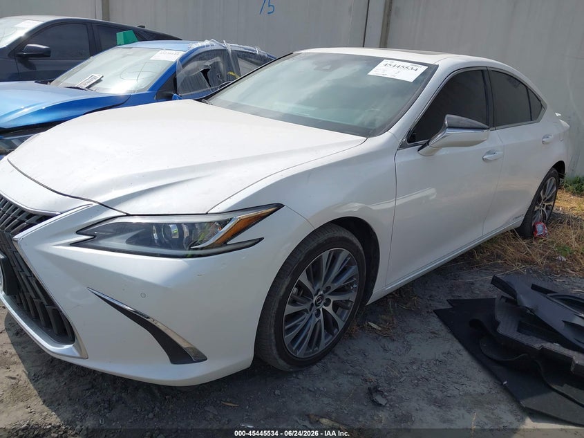 2020 Lexus ES VIN 58AD21B15LU012430 IAAI salvage auction — REAR END, Salvage Title, sold $10,700 on 2026-07-26 (photo 2)