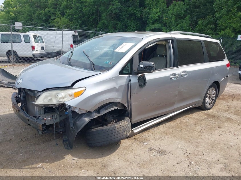 2011 Toyota Sienna VIN 5TDYK3DC0BS106631 IAAI salvage auction — LEFT & RIGHT, Salvage - Greater Than 75% (Maryland), sold $1,000 on 2026-07-28 (photo 2)