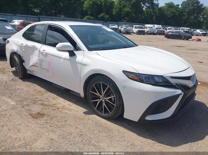 2023 Toyota Camry VIN 4T1G11AKXPU795333 — IAAI salvage auction photo