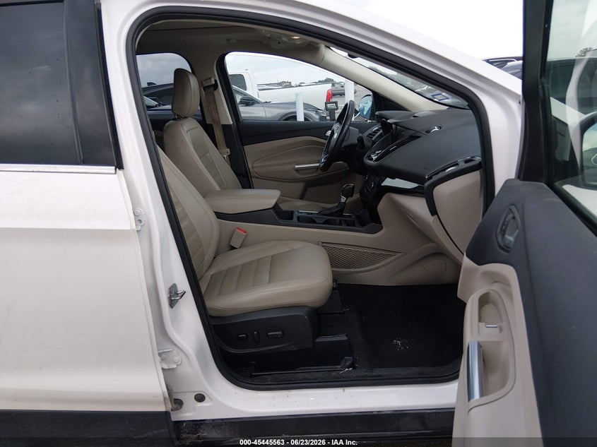 2018 Ford Escape VIN 1FMCU9J99JUC32900 IAAI salvage auction — FRONT END, Salvage Title, sold $2,400 on 2026-08-19 (photo 5)