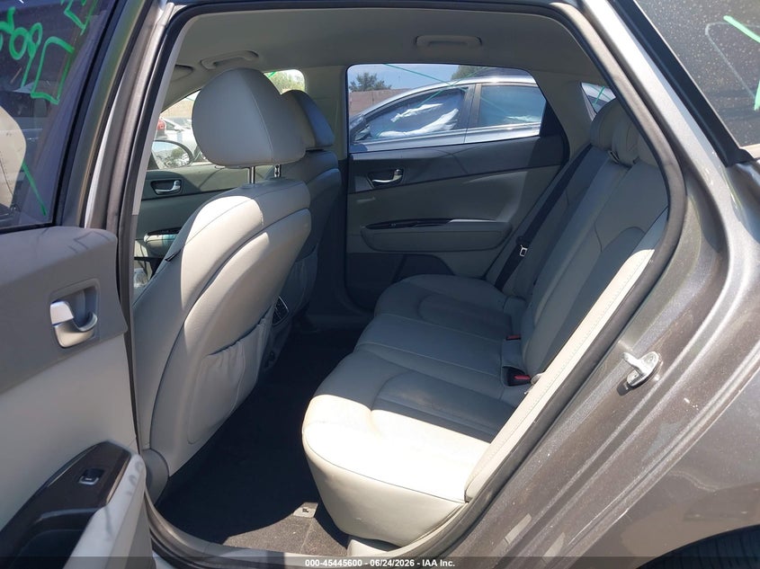 2016 Kia Optima VIN 5XXGU4L38GG018187 IAAI salvage auction — REAR END, Salvage Title, sold $2,250 on 2026-07-10 (photo 8)