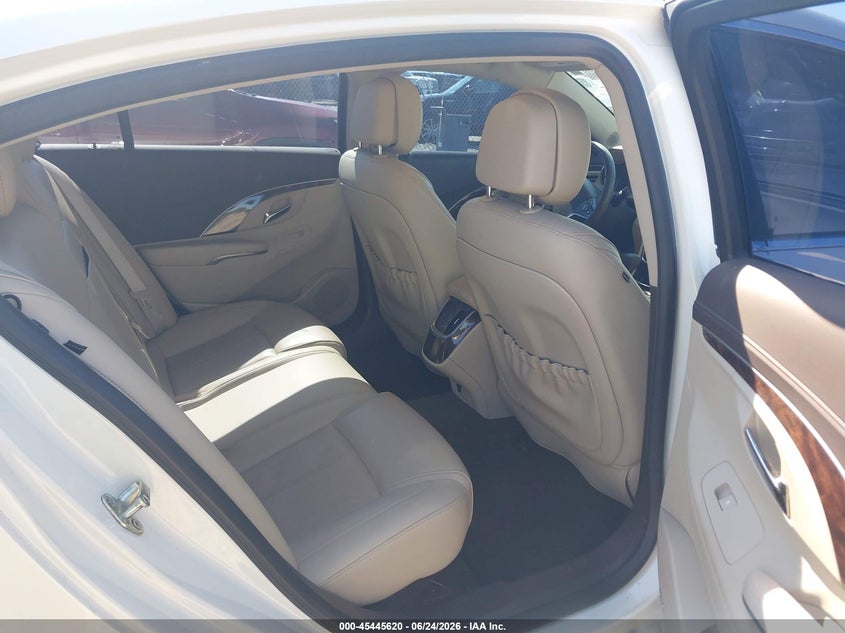 2014 Buick Lacrosse VIN 1G4GF5G36EF221600 IAAI salvage auction — REAR END, Salvage Title, sold $1,100 on 2026-07-29 (photo 8)