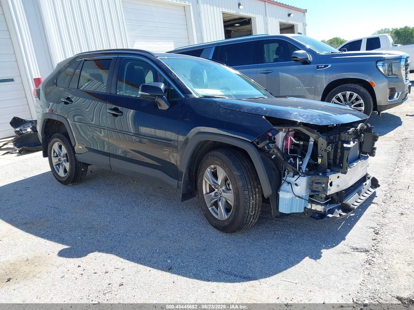2025 Toyota Rav 4 VIN 4T3RWRFV9SU212858 — IAAI salvage auction photo