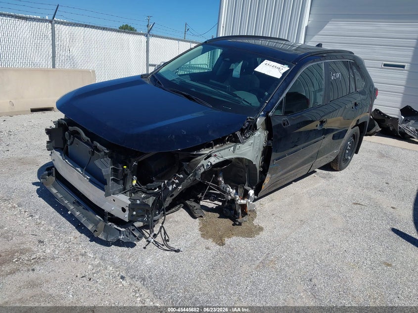 2025 Toyota Rav 4 VIN 4T3RWRFV9SU212858 IAAI salvage auction — LEFT SIDE, Salvage Title, sold $14,400 on 2026-09-02 (photo 2)