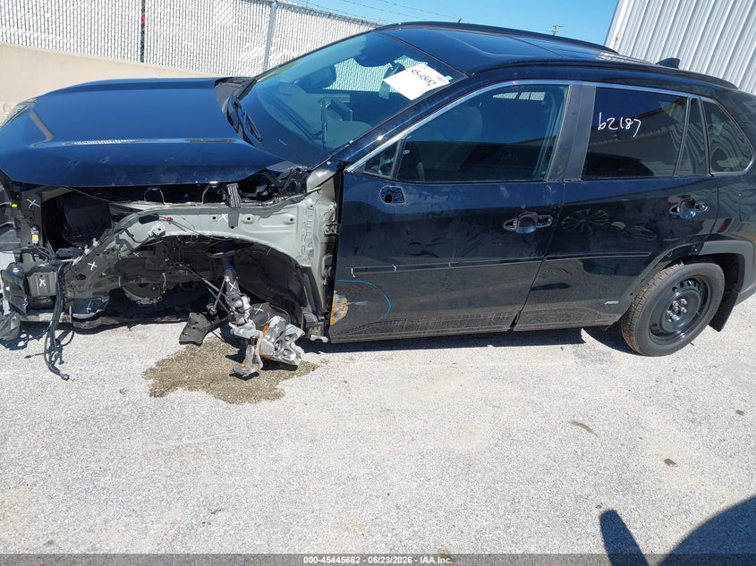 2025 Toyota Rav 4 VIN 4T3RWRFV9SU212858 IAAI salvage auction — LEFT SIDE, Salvage Title, sold $14,400 on 2026-09-02 (photo 6)