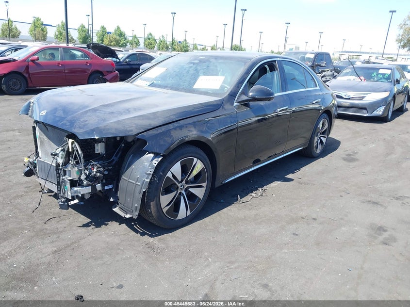 2026 Mercedes-benz E-klasse VIN W1KLF4GB9TA224558 IAAI salvage auction — FRONT END, Salvage Title, sold $5,100 on 2026-07-24 (photo 2)