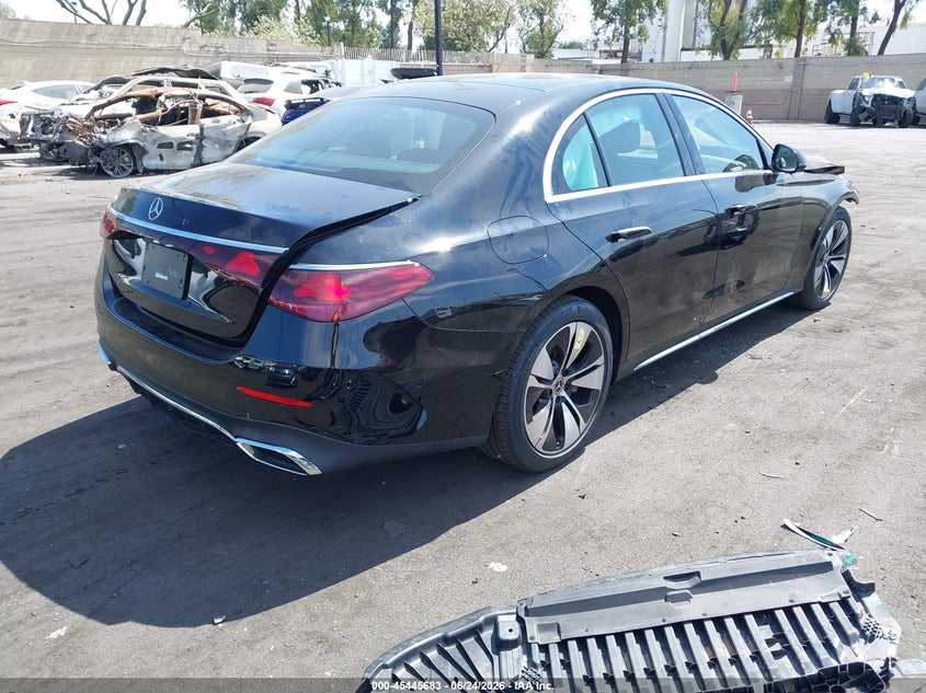 2026 Mercedes-benz E-klasse VIN W1KLF4GB9TA224558 IAAI salvage auction — FRONT END, Salvage Title, sold $5,100 on 2026-07-24 (photo 4)