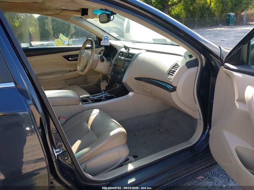 2013 Nissan Altima VIN 1N4AL3AP7DC112698 IAAI salvage auction — FRONT & REAR, Salvage Title, sold $250 on 2026-07-31 (photo 5)