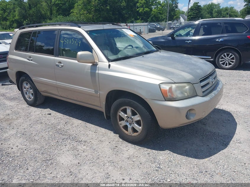 2007 Toyota Highlander VIN JTEGP21A070138365 IAAI salvage auction — NORMAL WEAR, Original (Ohio), sold $675 on 2026-07-14 (photo 1)