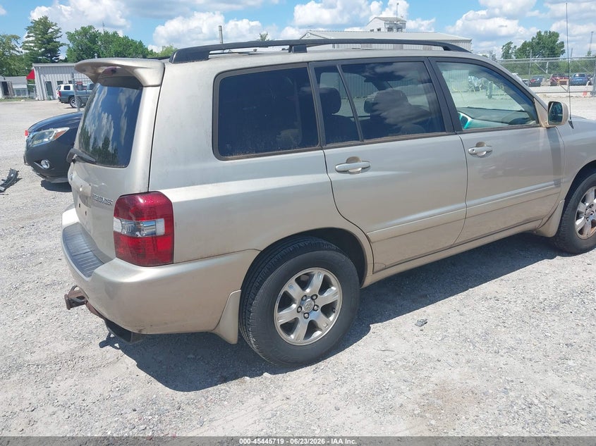 2007 Toyota Highlander VIN JTEGP21A070138365 IAAI salvage auction — NORMAL WEAR, Original (Ohio), sold $675 on 2026-07-14 (photo 4)