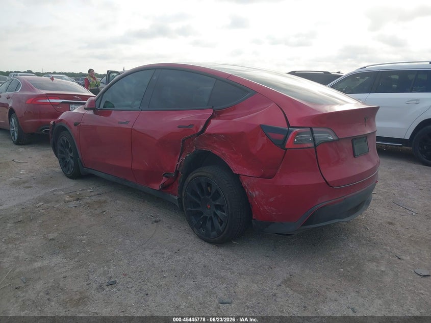 2021 Tesla Model y VIN 5YJYGDEE0MF183630 IAAI salvage auction — REAR END, Salvage (Texas), sold $7,600 on 2026-07-22 (photo 3)
