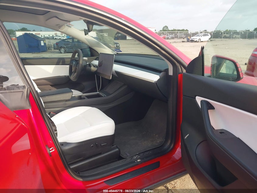 2021 Tesla Model y VIN 5YJYGDEE0MF183630 IAAI salvage auction — REAR END, Salvage (Texas), sold $8,800 on 2026-07-22 (photo 5)