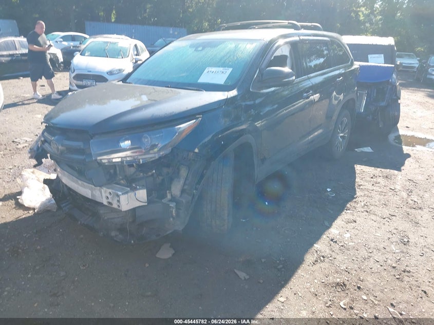 2018 Toyota Highlander VIN 5TDBZRFH4JS851426 IAAI salvage auction — FRONT END, Mv-907A (New York), sold $3,800 on 2026-07-14 (photo 2)