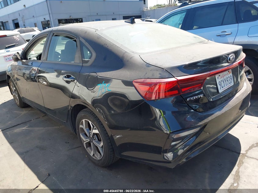 2019 Kia Forte VIN 3KPF24AD0KE091505 IAAI salvage auction — VANDALISM, Salvage Certificate (California), sold $2,150 on 2026-08-22 (photo 3)