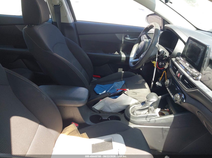 2019 Kia Forte VIN 3KPF24AD0KE091505 IAAI salvage auction — VANDALISM, Salvage Certificate (California), sold $2,150 on 2026-08-22 (photo 5)