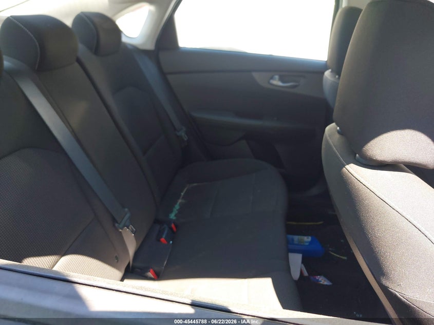 2019 Kia Forte VIN 3KPF24AD0KE091505 IAAI salvage auction — VANDALISM, Salvage Certificate (California), sold $2,150 on 2026-08-22 (photo 8)