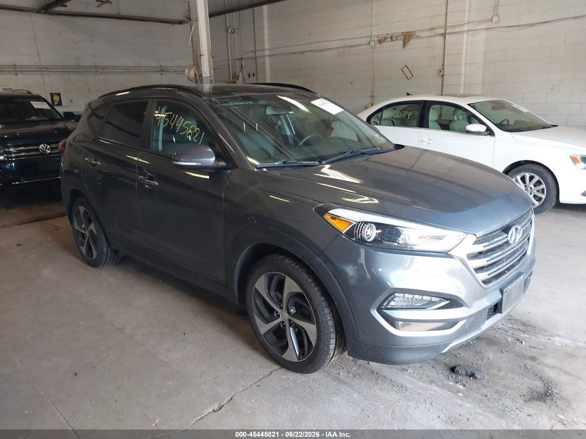 2016 Hyundai Tucson VIN KM8J3CA28GU048826 IAAI salvage auction — NORMAL WEAR, Clear (Minnesota), sold $3,575 on 2026-07-08 (photo 1)