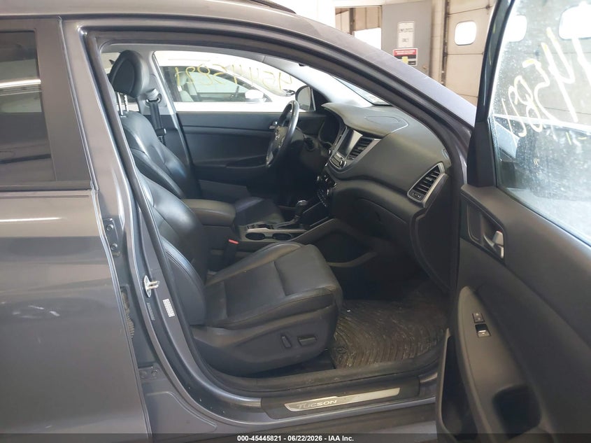 2016 Hyundai Tucson VIN KM8J3CA28GU048826 IAAI salvage auction — NORMAL WEAR, Clear (Minnesota), sold $3,575 on 2026-07-08 (photo 5)
