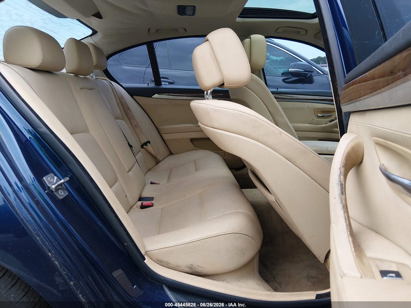 2012 BMW 5er VIN WBAXG5C56CDY28580 IAAI salvage auction — NORMAL WEAR, Clear-Dealer Only (Montana), sold $375 on 2026-07-29 (photo 8)