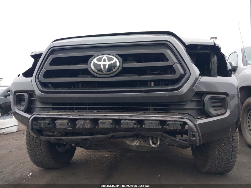 2020 Toyota Tacoma VIN 3TMCZ5AN1LM365881 IAAI salvage auction — FRONT & REAR, Salvage Certificate (California), sold $14,400 on 2026-07-31 (photo 6)