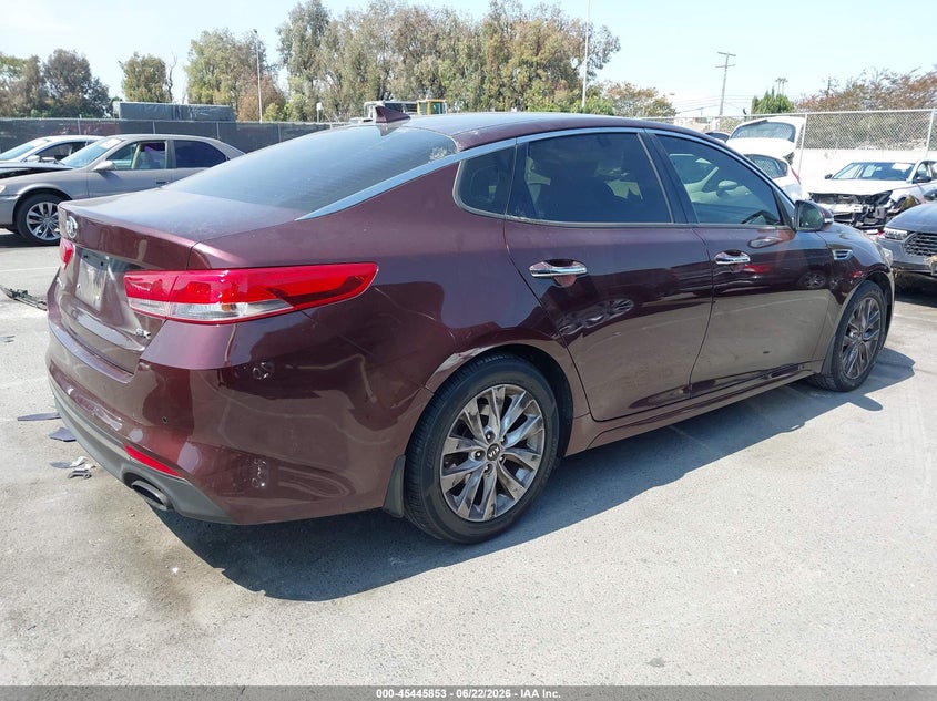 2018 Kia Optima VIN 5XXGU4L39JG206028 IAAI salvage auction — LEFT SIDE, Salvage Title, sold $875 on 2026-07-30 (photo 4)