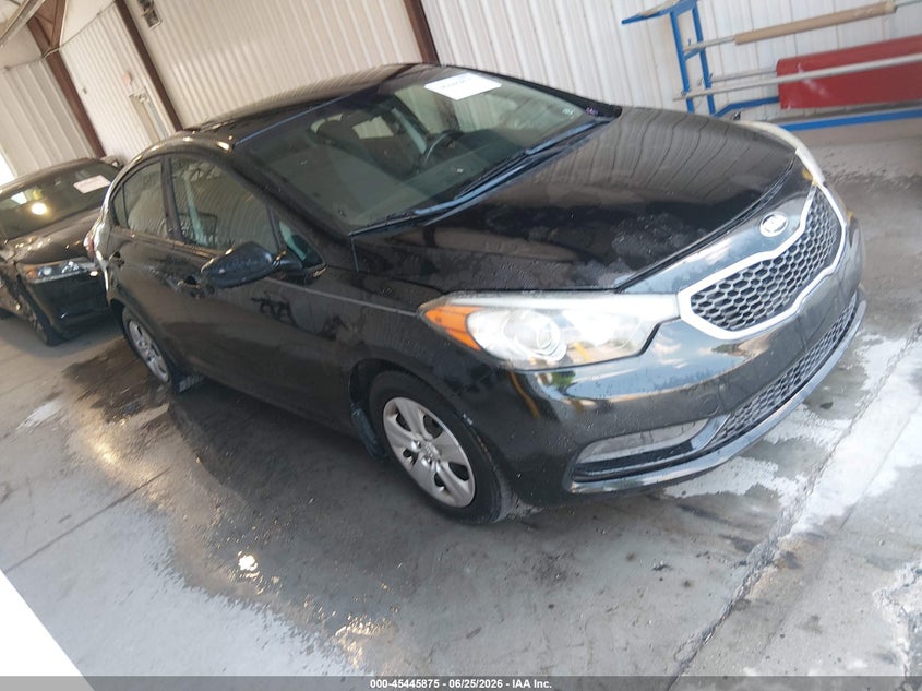 2016 Kia Forte VIN KNAFK4A6XG5569933 IAAI salvage auction — NORMAL WEAR, Clear (Delaware), sold $525 on 2026-07-30 (photo 1)