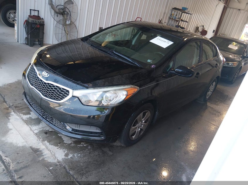 2016 Kia Forte VIN KNAFK4A6XG5569933 IAAI salvage auction — NORMAL WEAR, Clear (Delaware), sold $525 on 2026-07-30 (photo 2)