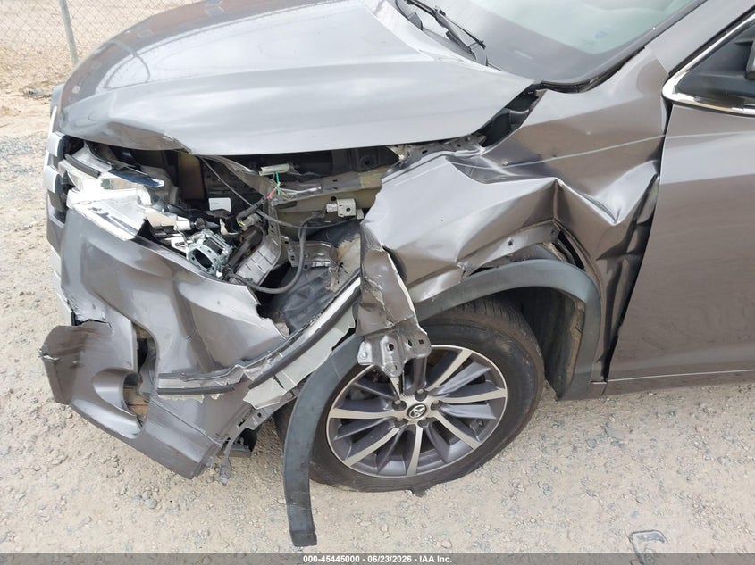 2018 Toyota Highlander VIN 5TDKZRFH7JS544235 IAAI salvage auction — FRONT END, Salvage Title, sold $6,100 on 2026-07-27 (photo 6)