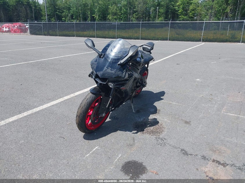 2018 Yamaha Yzf VIN JYARN39E4JA003578 IAAI salvage auction — LEFT SIDE, Salvage Title, sold $3,100 on 2026-07-28 (photo 1)