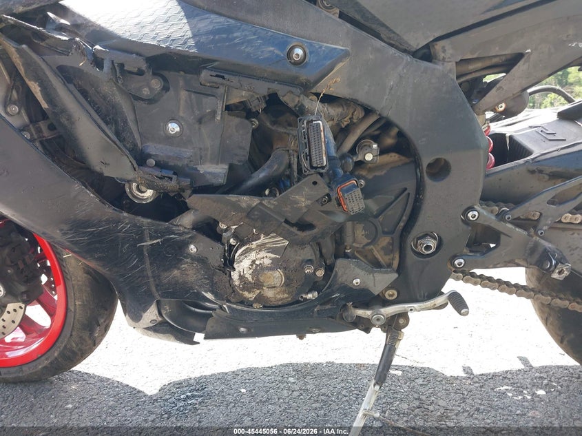 2018 Yamaha Yzf VIN JYARN39E4JA003578 IAAI salvage auction — LEFT SIDE, Salvage Title, sold $3,100 on 2026-07-28 (photo 8)