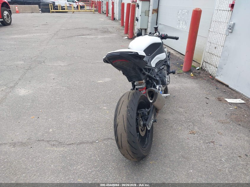 2024 BMW S 1000 VIN WB10E6307R6J58729 IAAI salvage auction — FRONT END, Mv-907A (New York), sold $5,100 on 2026-07-21 (photo 6)
