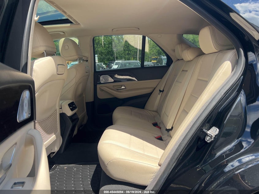 2020 Mercedes-benz Gle class VIN 4JGFB4KB7LA063987 IAAI salvage auction — NORMAL WEAR, Clear (Massachusetts), sold $25,750 on 2026-07-22 (photo 8)