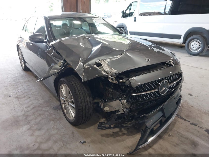2023 Mercedes-benz E-klasse VIN W1KZF8EB2PB110499 IAAI salvage auction — RIGHT FRONT, Salvage Title, sold $17,050 on 2026-07-22 (photo 6)