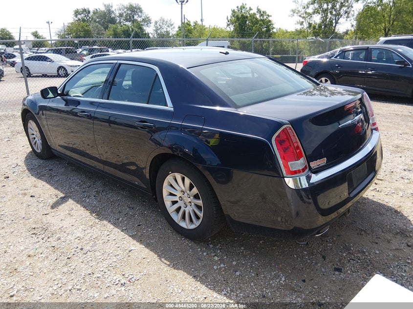 2012 Chrysler 300 VIN 2C3CCAAG7CH312052 IAAI salvage auction — NORMAL WEAR, Clear (Illinois), sold $1,000 on 2026-08-01 (photo 3)