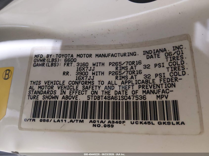 2001 Toyota Sequoia VIN 5TDBT48A61S047536 IAAI salvage auction — NORMAL WEAR, Original (Alaska), sold $2,650 on 2026-07-10 (photo 9)
