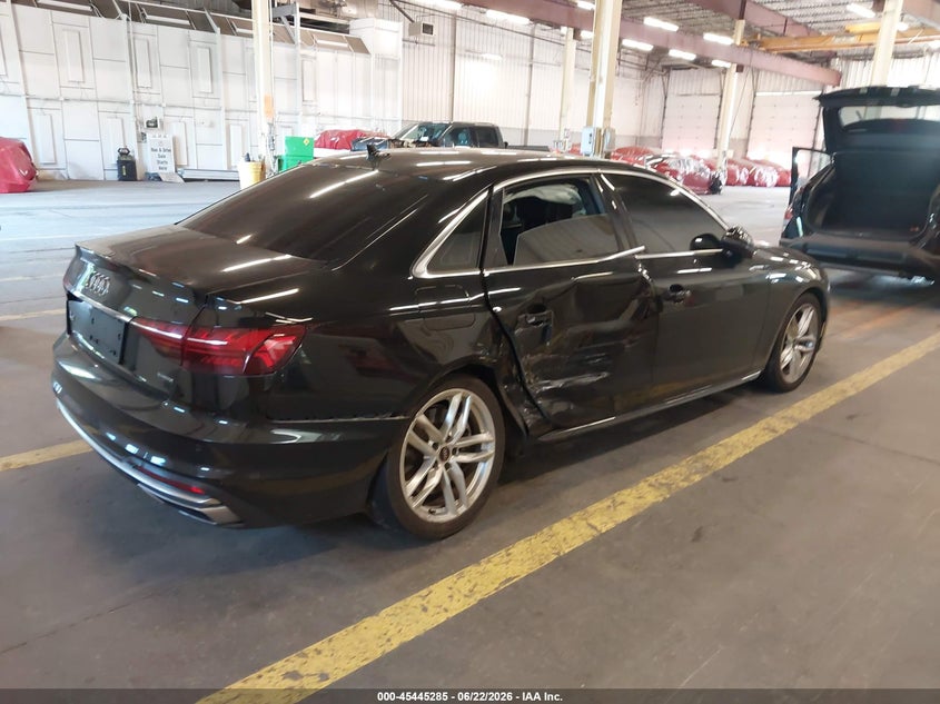 2022 Audi A4 VIN WAUEAAF45NN011831 IAAI salvage auction — SIDE, Salvage (Oregon), sold $8,250 on 2026-09-03 (photo 4)