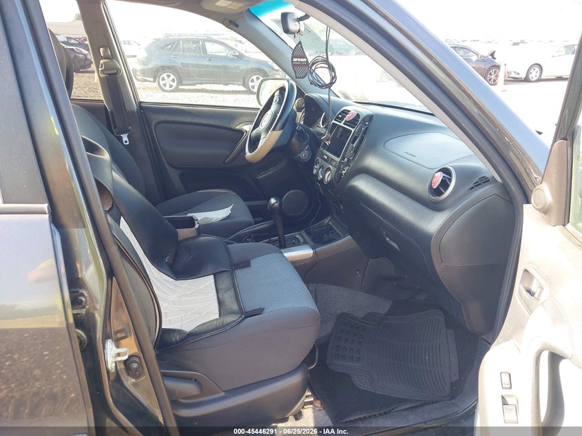 2005 Toyota Rav 4 VIN JTEHD20VX56034557 IAAI salvage auction — NORMAL WEAR, Clear (New York), sold $550 on 2026-07-28 (photo 5)