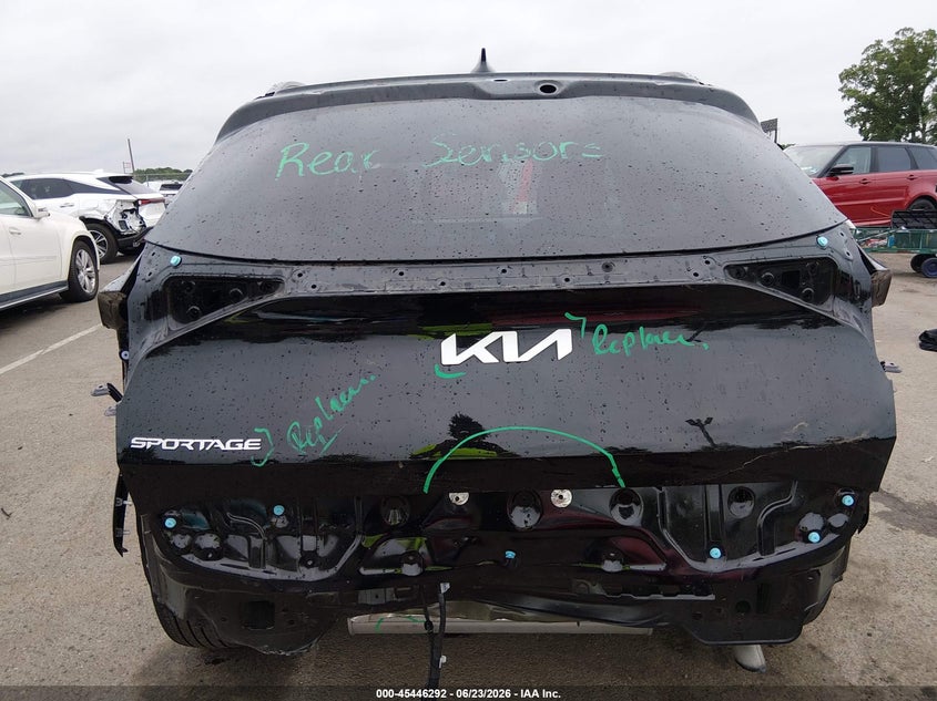 2025 Kia Sportage VIN 5XYK33DF4SG251293 IAAI salvage auction — REAR END, Salvage Title, sold $9,600 on 2026-07-31 (photo 6)