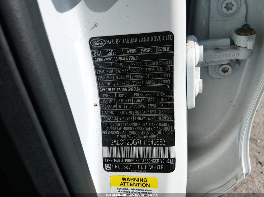 2017 Land rover Discovery sport VIN SALCR2BG7HH642553 IAAI salvage auction — NORMAL WEAR, Original (New Hampshire), sold $1,050 on 2026-07-29 (photo 9)